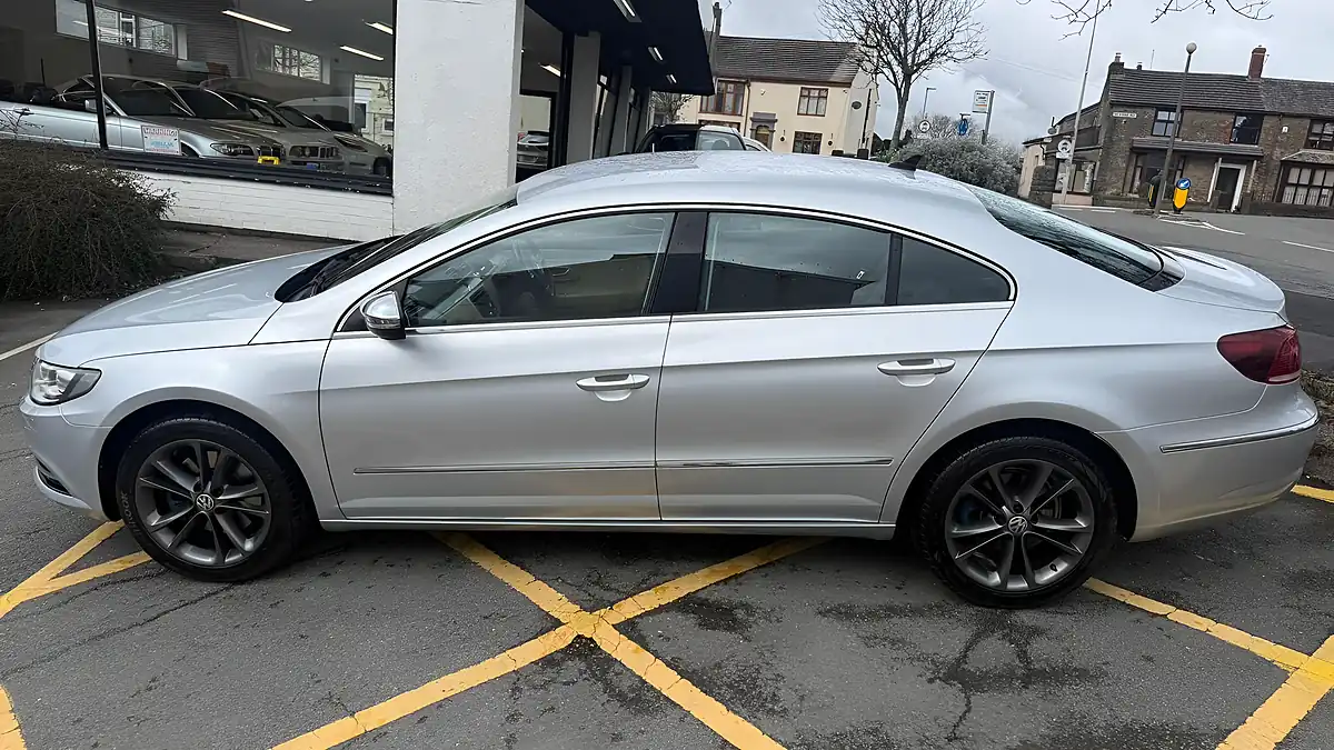 Used 2014 Volkswagen Cc Bluemotion Tech Silver - Interior and Exterior details 17
