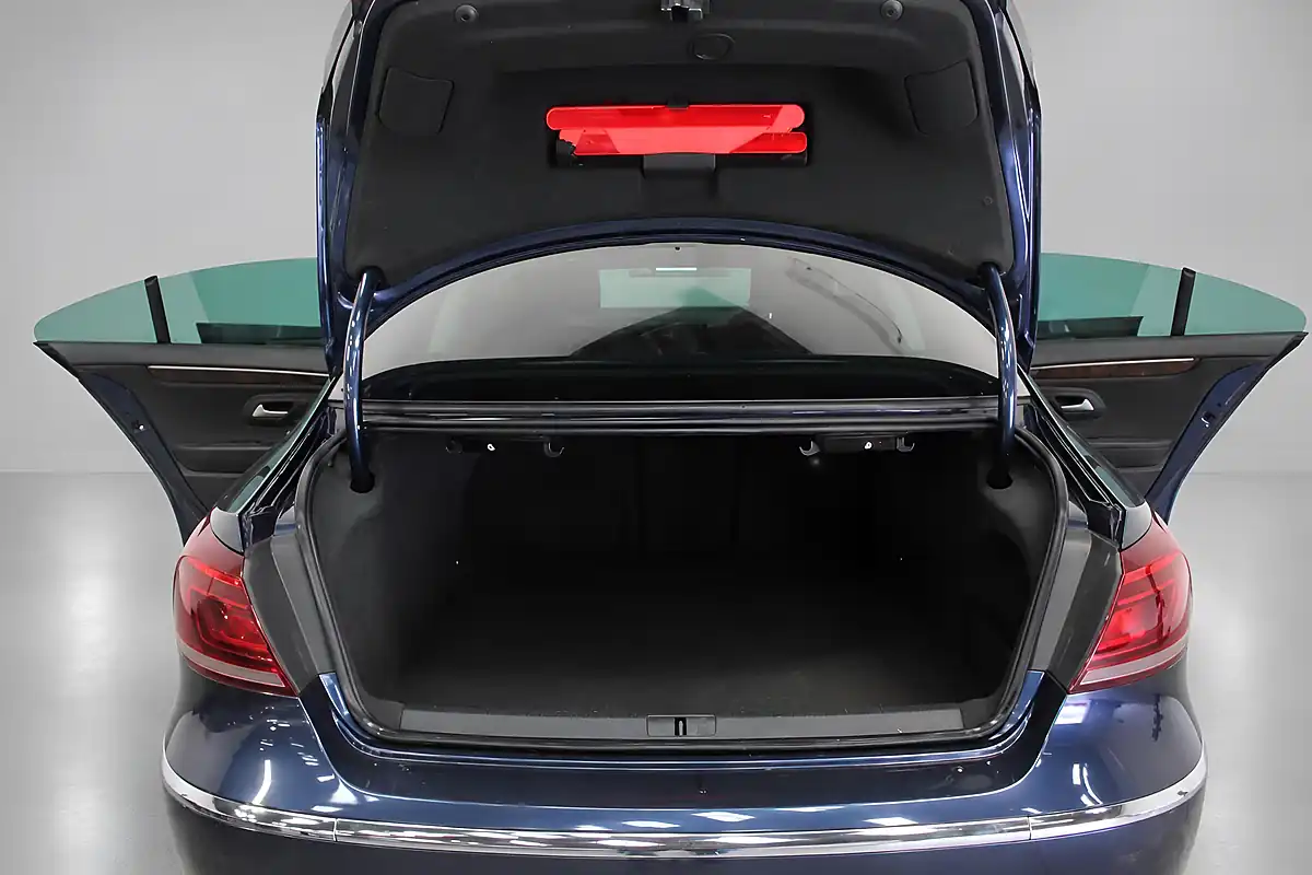 Used 2014 Volkswagen Cc GT Blue - Interior and Exterior details 11
