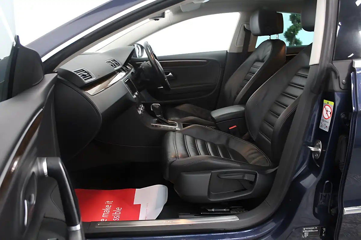 Used 2014 Volkswagen Cc GT Blue - Interior and Exterior details 18