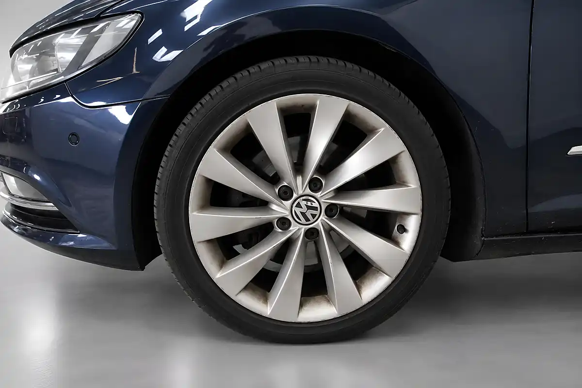 Used 2014 Volkswagen Cc GT Blue - Interior and Exterior details 20