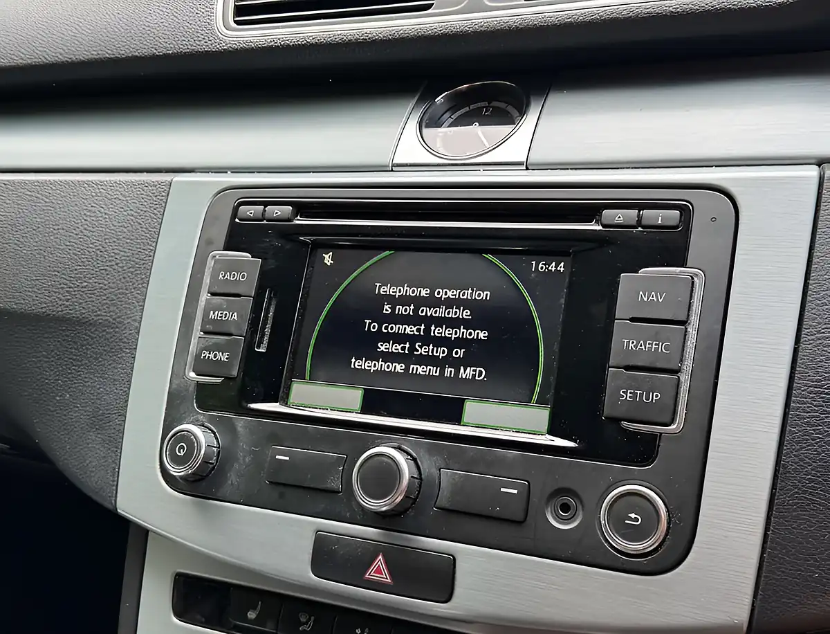 Used 2014 Volkswagen Cc GT Bluemotion Technology Pure White - Interior and Exterior details 15