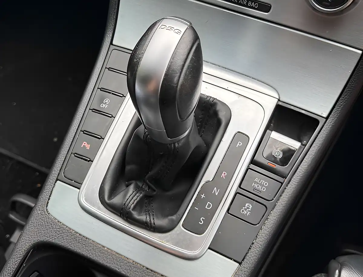 Used 2014 Volkswagen Cc GT Bluemotion Technology Pure White - Interior and Exterior details 18