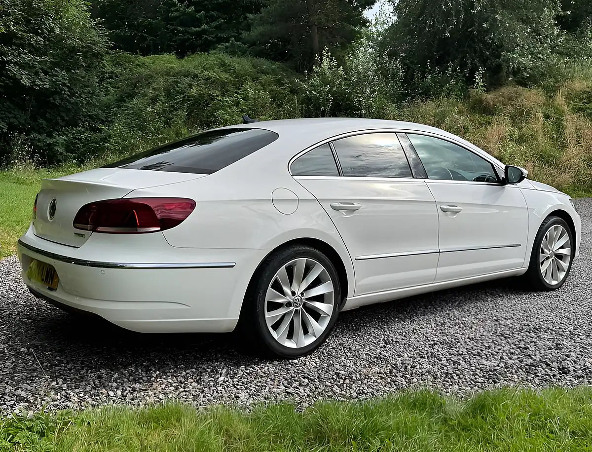 Used 2014 Volkswagen Cc GT Bluemotion Technology Pure White - Interior and Exterior details 3