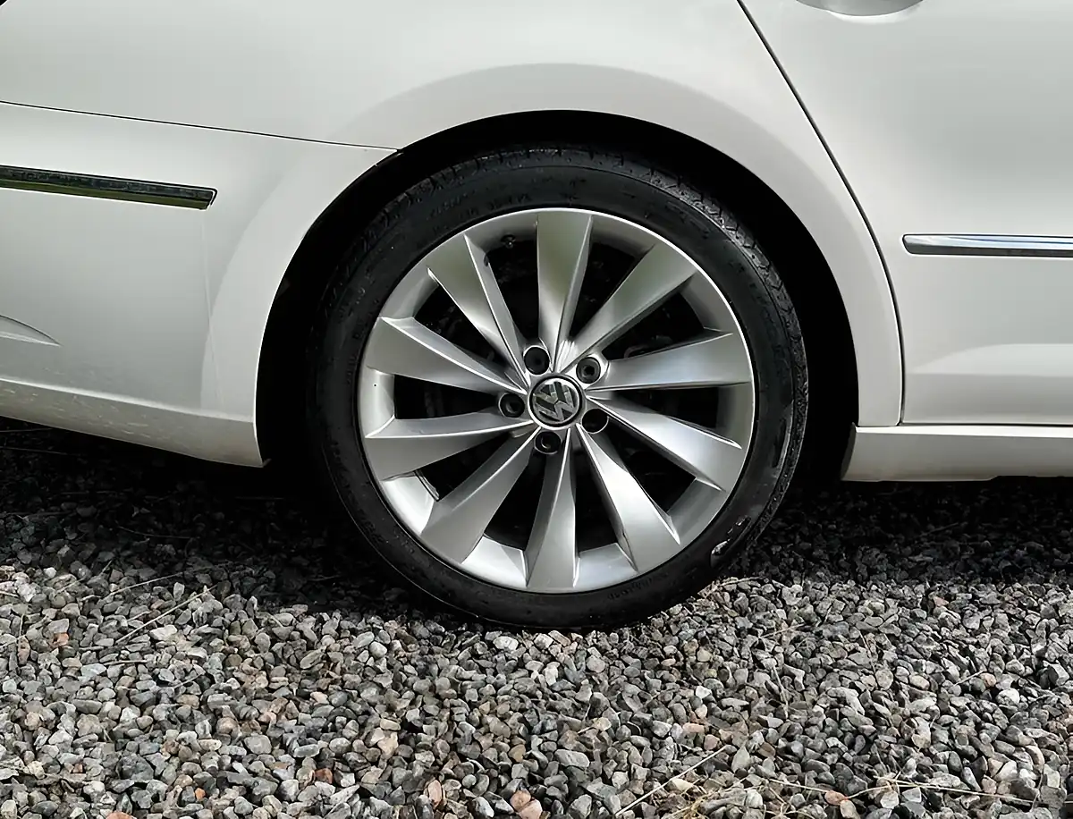 Used 2014 Volkswagen Cc GT Bluemotion Technology Pure White - Interior and Exterior details 9