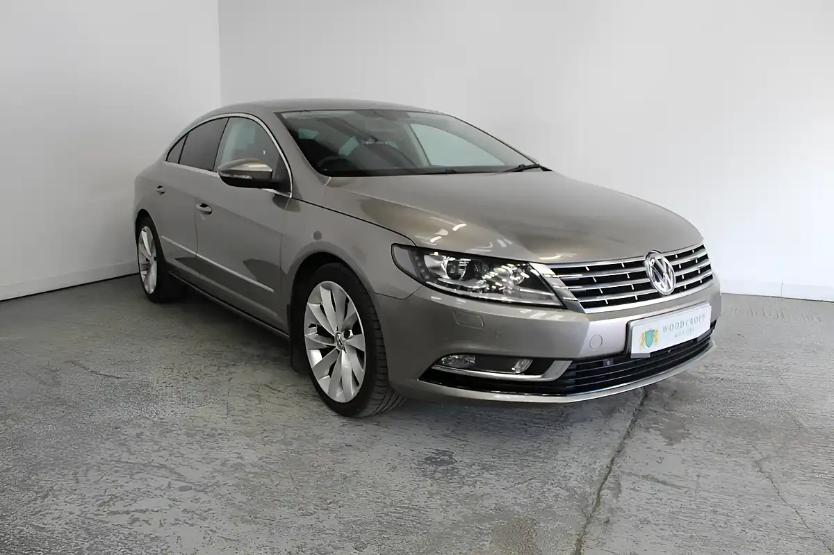 Used 2014 Volkswagen Cc GT Brown - Front View