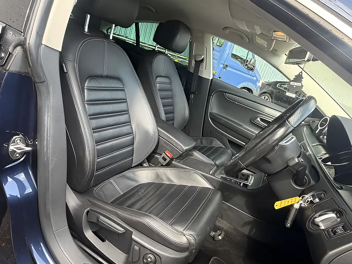 Used 2014 Volkswagen Cc R-Line Blue - Interior and Exterior details 15