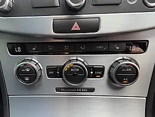 Used 2014 Volkswagen Cc R-Line Blue - Interior and Exterior details 16