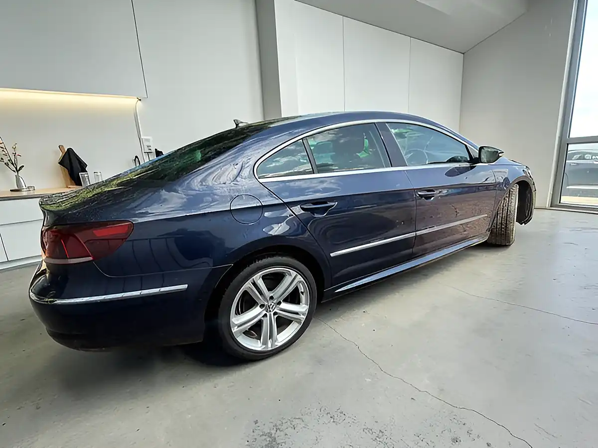 Used 2014 Volkswagen Cc R-Line Blue - Interior and Exterior details 4