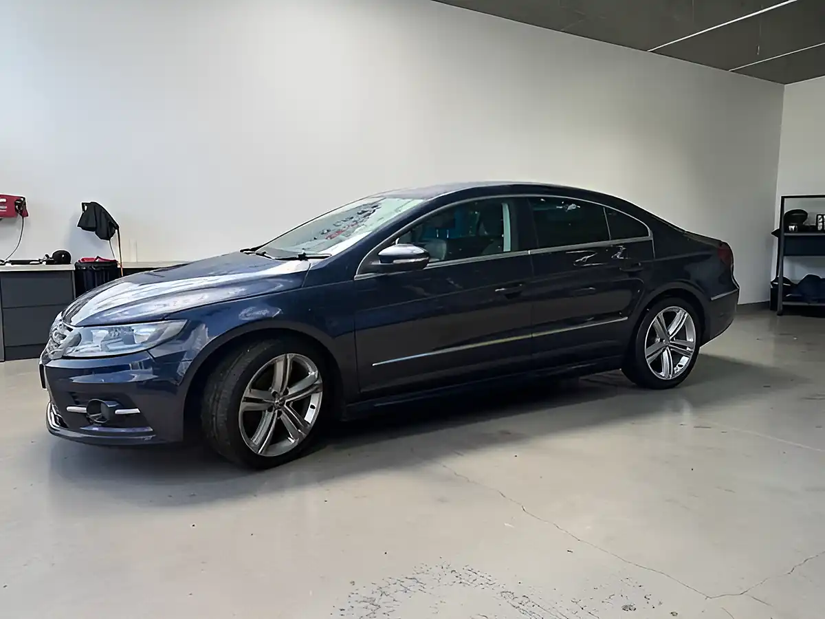Used 2014 Volkswagen Cc R-Line Blue - Interior and Exterior details 5