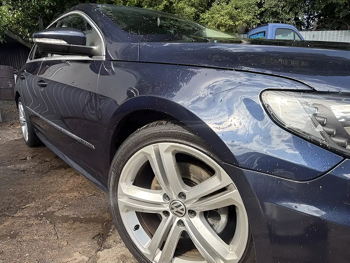 Used 2014 Volkswagen Cc R-Line Blue - Interior and Exterior details 8