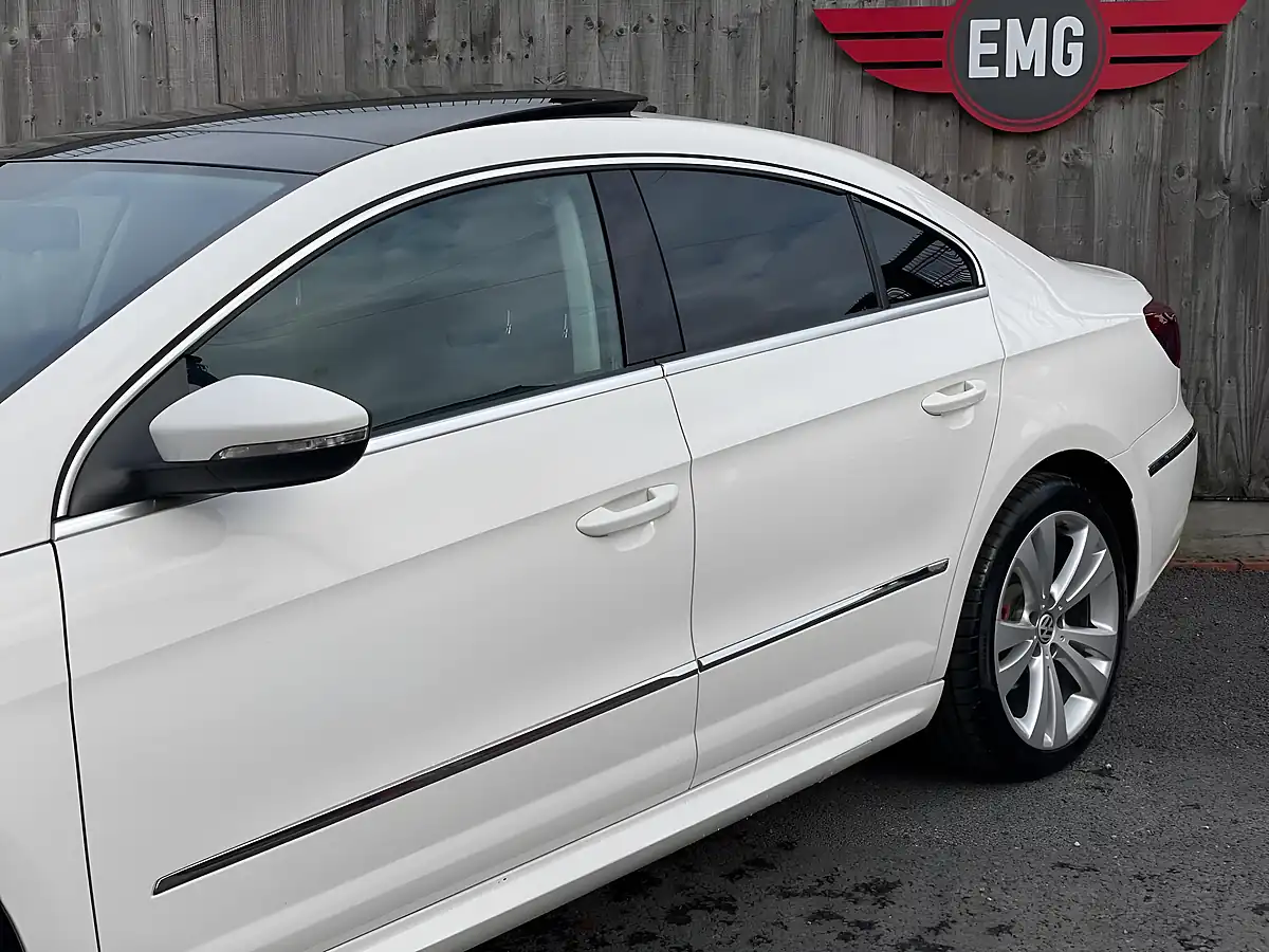 Used 2014 Volkswagen Cc R-Line White - Interior and Exterior details 12