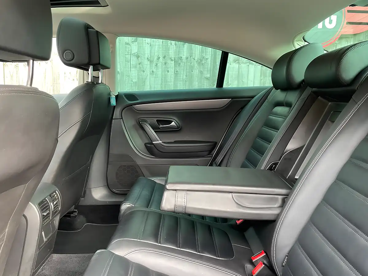 Used 2014 Volkswagen Cc R-Line White - Interior and Exterior details 7