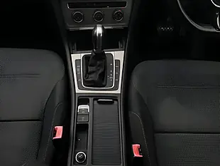 Used 2014 Volkswagen Golf Bluemotion Blue - Interior and Exterior details 18