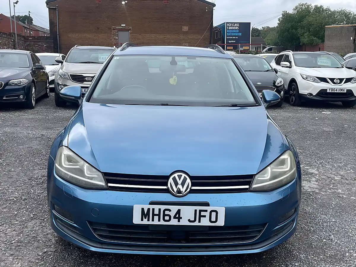 Used 2014 Volkswagen Golf Bluemotion Blue - Interior and Exterior details 2