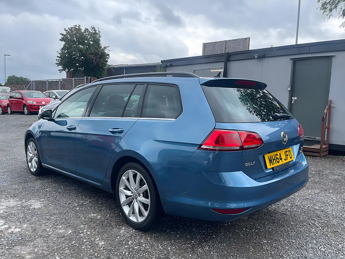 Used 2014 Volkswagen Golf Bluemotion Blue - Interior and Exterior details 5