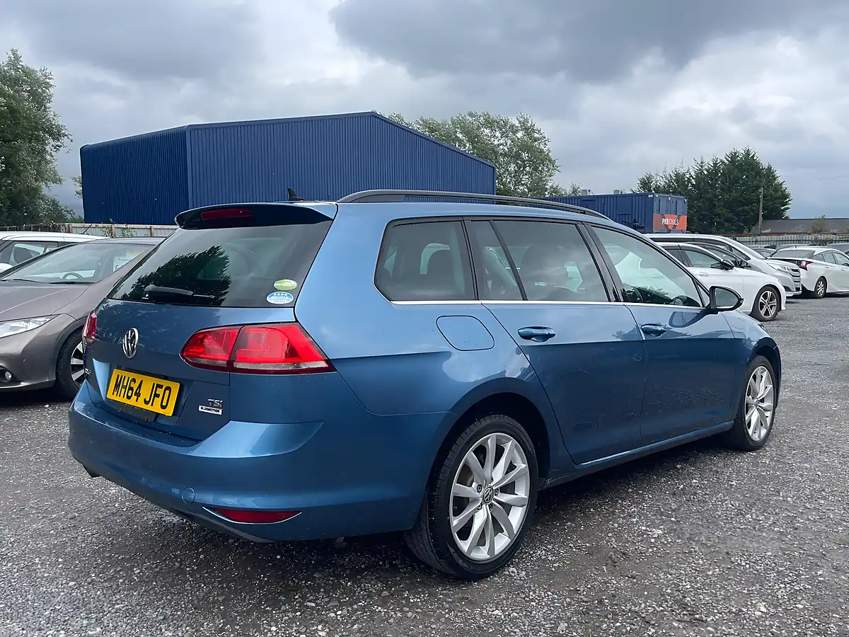 Used 2014 Volkswagen Golf Bluemotion Blue - Interior and Exterior details 7