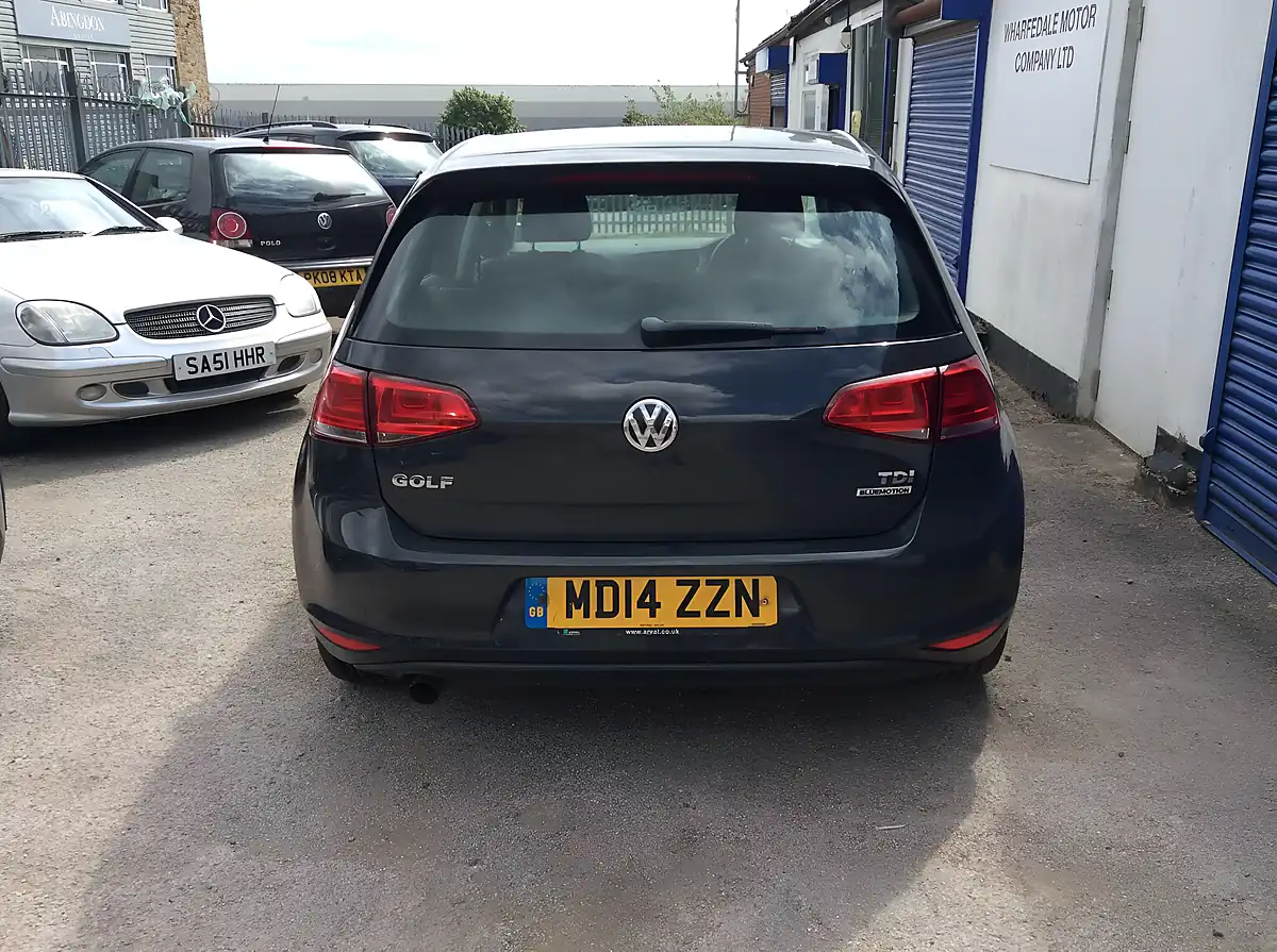 Used 2014 Volkswagen Golf Bluemotion Euro 5 Grey - Interior and Exterior details 17