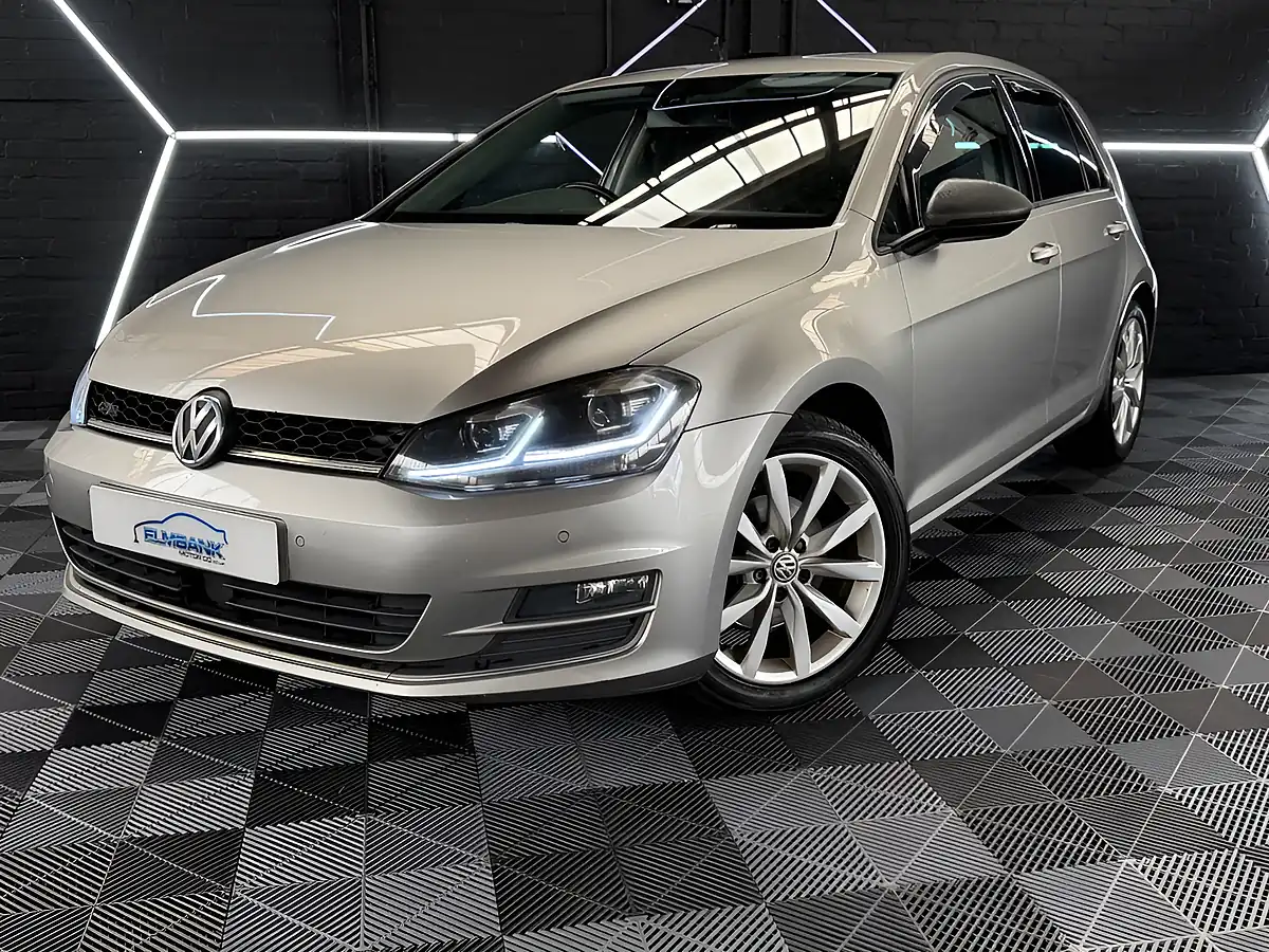 Used 2014 Volkswagen Golf Bluemotion Tech GT - Interior and Exterior details 2