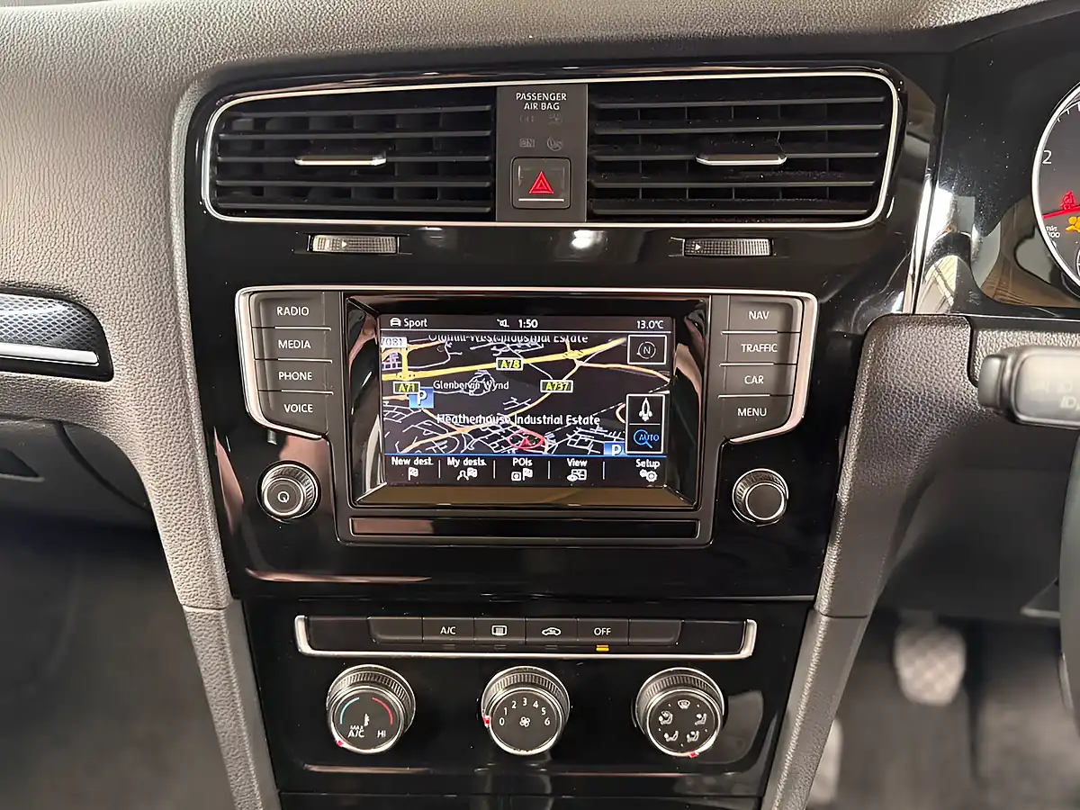 Used 2014 Volkswagen Golf Bluemotion Tech GT - Interior and Exterior details 5