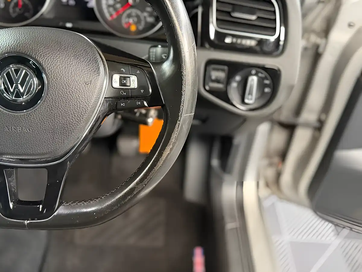Used 2014 Volkswagen Golf Bluemotion Tech GT - Interior and Exterior details 8