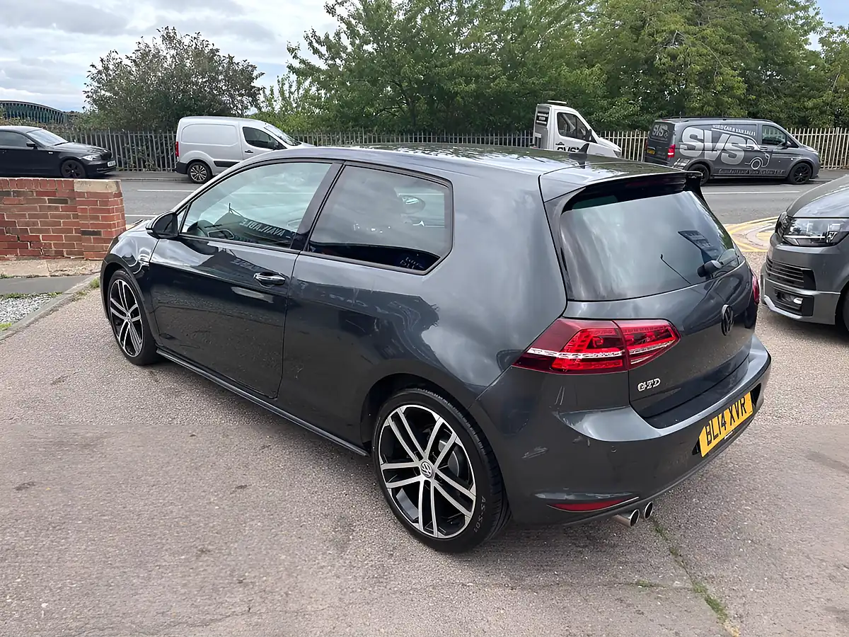 Used 2014 Volkswagen Golf Bluemotion Tech Gtd Grey - Interior and Exterior details 8