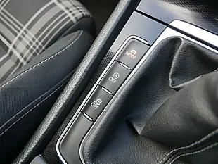 Used 2014 Volkswagen Golf Bluemotion Tech Gtd White - Interior and Exterior details 18