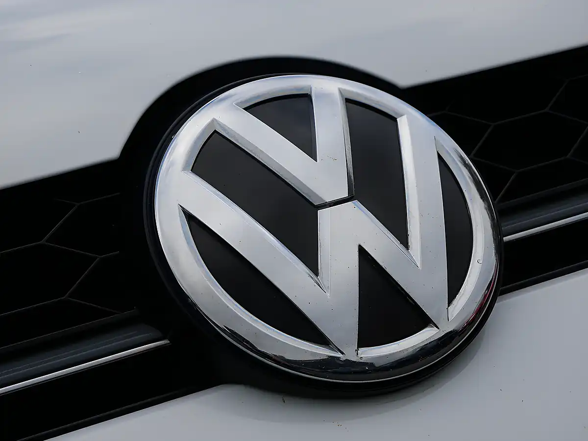 Used 2014 Volkswagen Golf Bluemotion Tech Gtd White - Interior and Exterior details 20