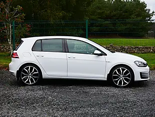 Used 2014 Volkswagen Golf Bluemotion Tech Gtd White - Interior and Exterior details 5