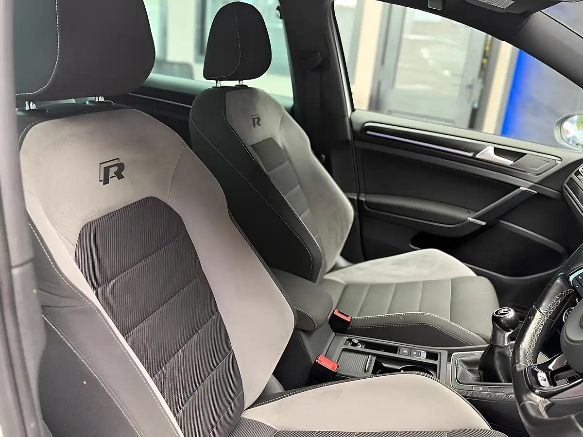 Used 2014 Volkswagen Golf Bluemotion Tech R 4Motion White - Interior and Exterior details 14