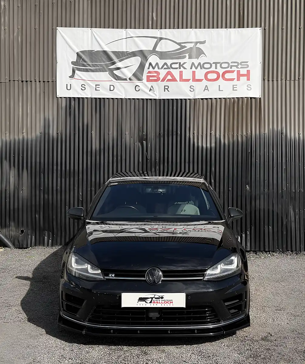 Used 2014 Volkswagen Golf Bluemotion Tech R Black - Interior and Exterior details 10