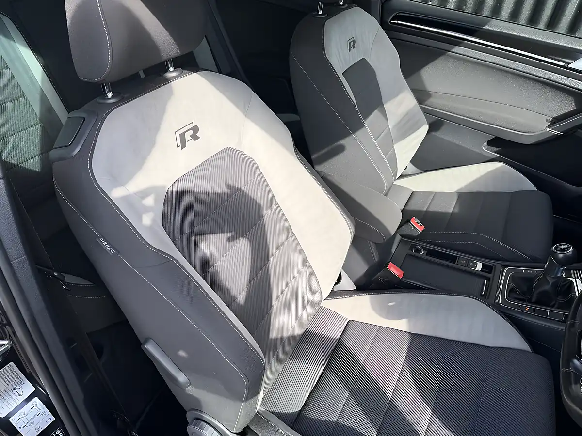 Used 2014 Volkswagen Golf Bluemotion Tech R Black - Interior and Exterior details 12