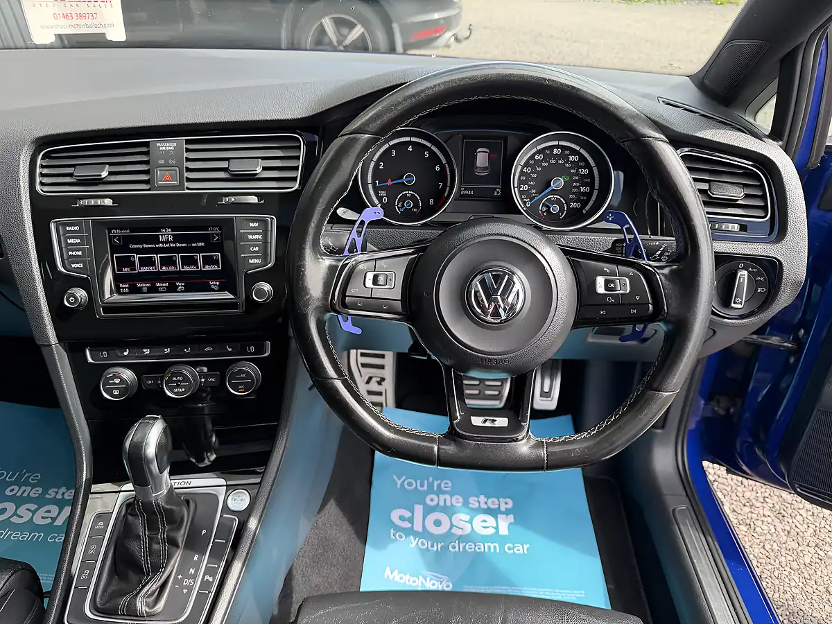 Used 2014 Volkswagen Golf Bluemotion Tech R Blue - Interior and Exterior details 12