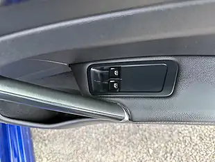 Used 2014 Volkswagen Golf Bluemotion Tech R Blue - Interior and Exterior details 18