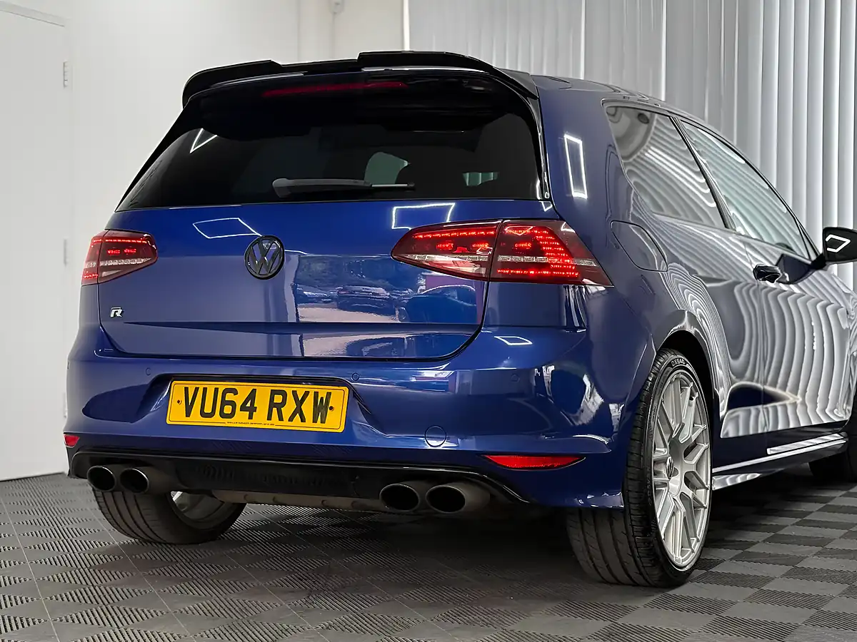 Used 2014 Volkswagen Golf Bluemotion Tech R Blue - Interior and Exterior details 10
