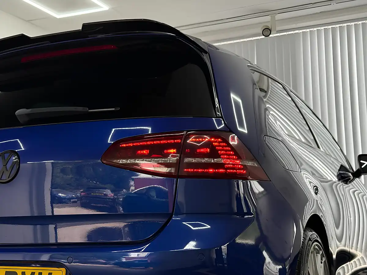 Used 2014 Volkswagen Golf Bluemotion Tech R Blue - Interior and Exterior details 11