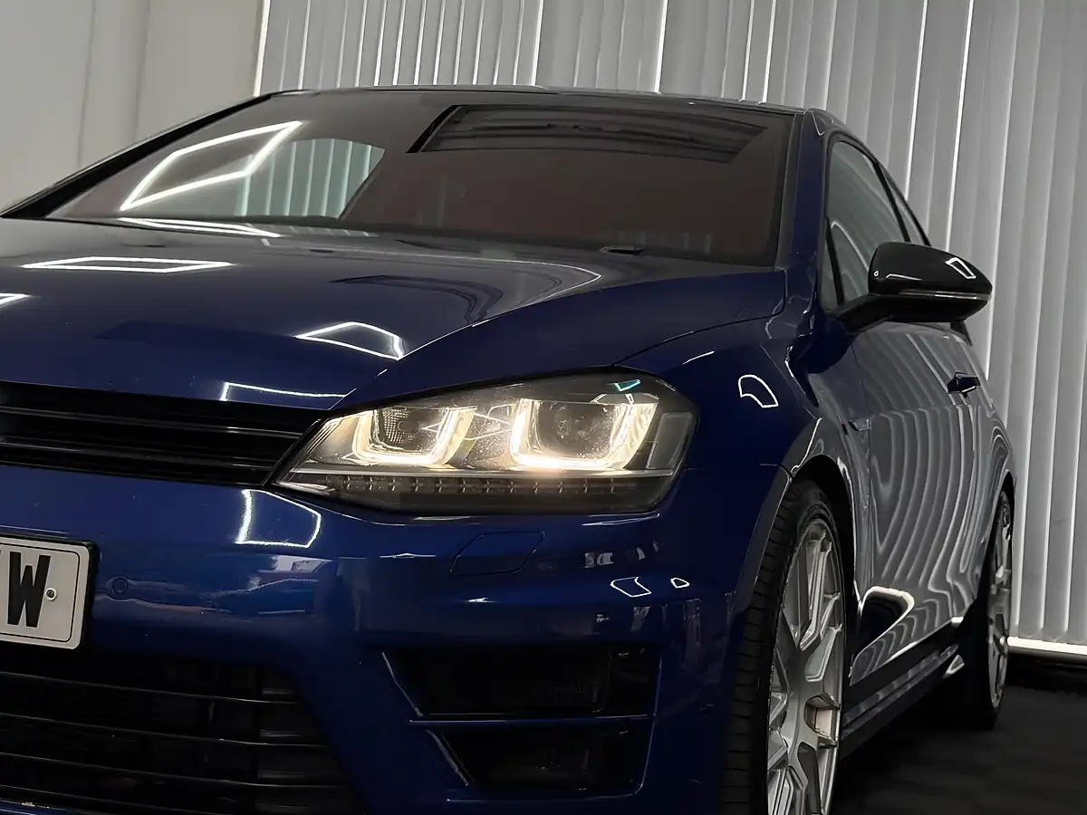Used 2014 Volkswagen Golf Bluemotion Tech R Blue - Interior and Exterior details 7