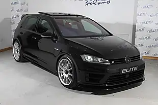 Used 2014 Volkswagen Golf Bluemotion Tech R Deep Black - Interior and Exterior details 3