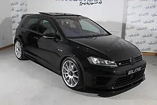 Used 2014 Volkswagen Golf Bluemotion Tech R Deep Black - Interior and Exterior details 7