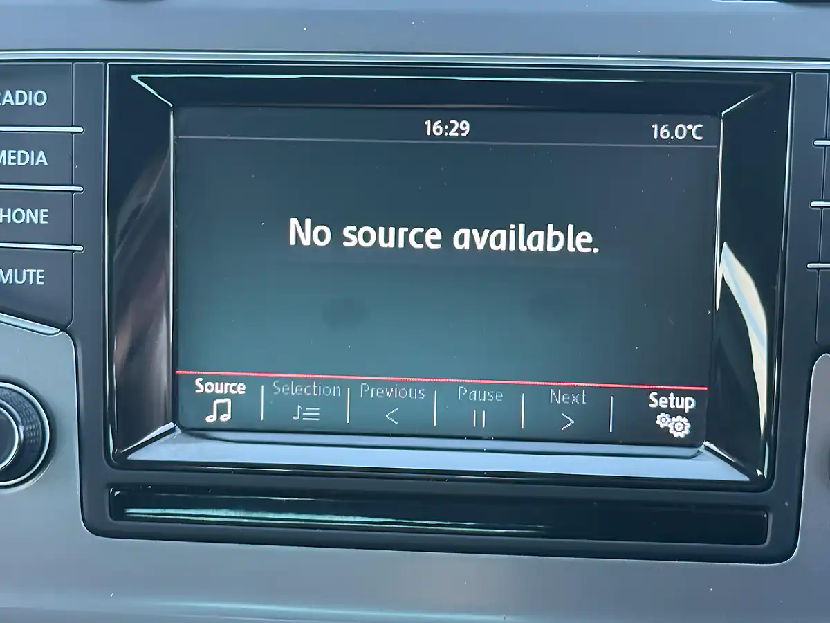 Used 2014 Volkswagen Golf Bluemotion Tech S Euro 5 Black - Interior and Exterior details 14