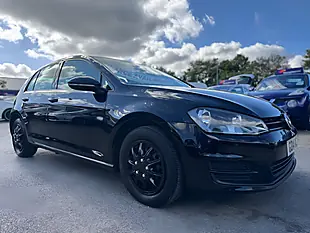 Used 2014 Volkswagen Golf Bluemotion Tech S Euro 5 Black - Interior and Exterior details 3