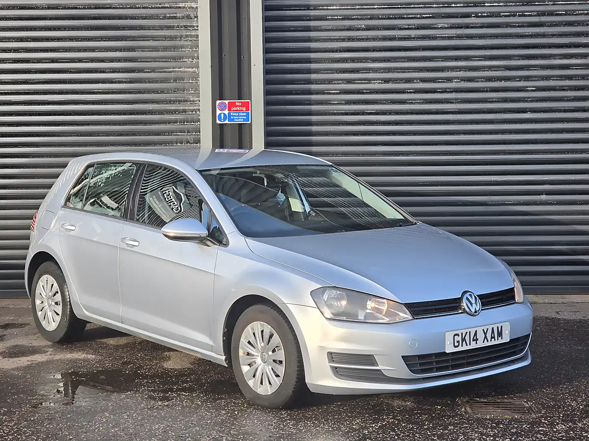 Used 2014 Volkswagen Golf Bluemotion Tech S Silver - Interior and Exterior details 2