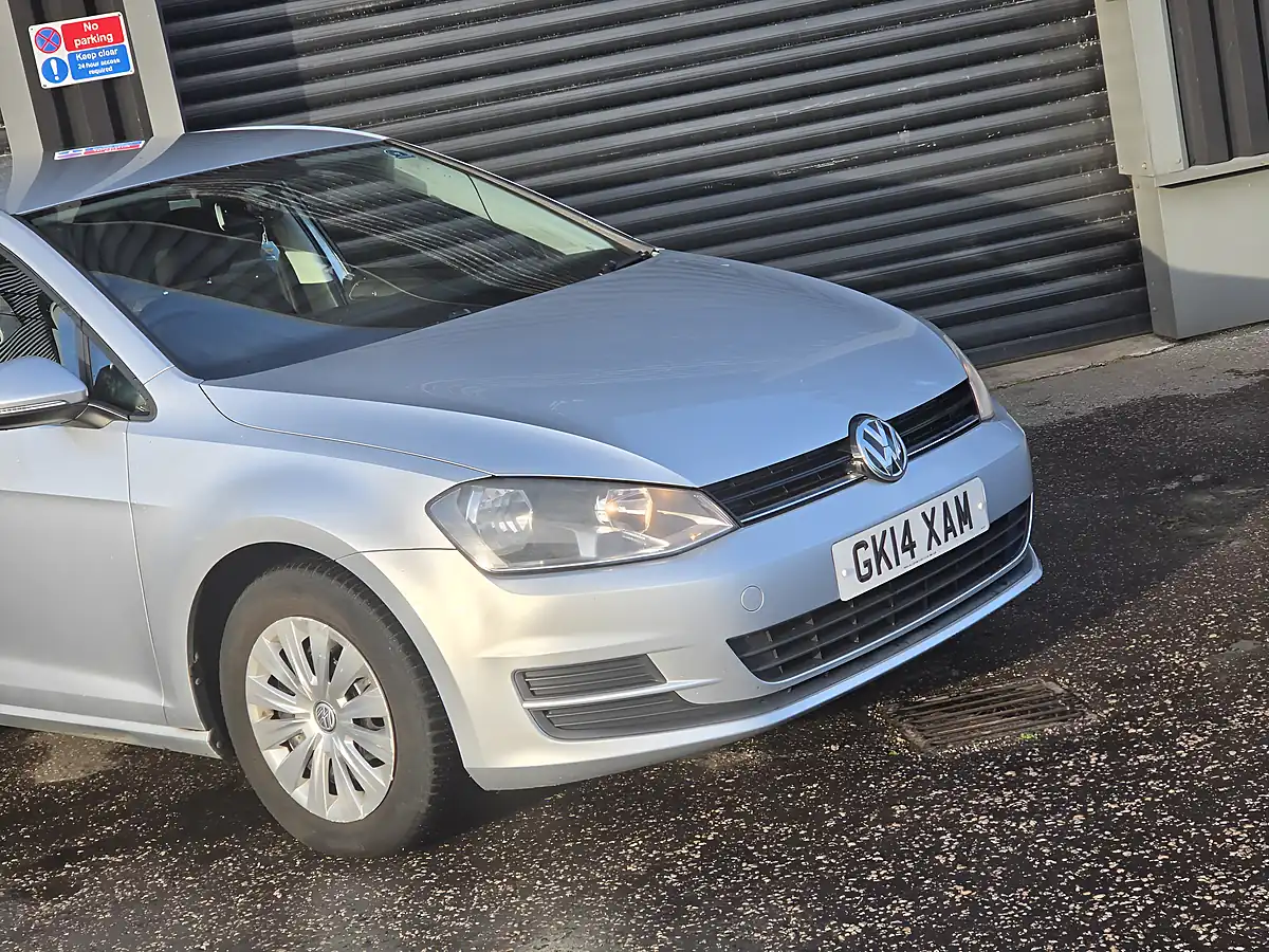 Used 2014 Volkswagen Golf Bluemotion Tech S Silver - Interior and Exterior details 3