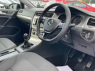 Used 2014 Volkswagen Golf Bluemotion Tech Se Black - Interior and Exterior details 11