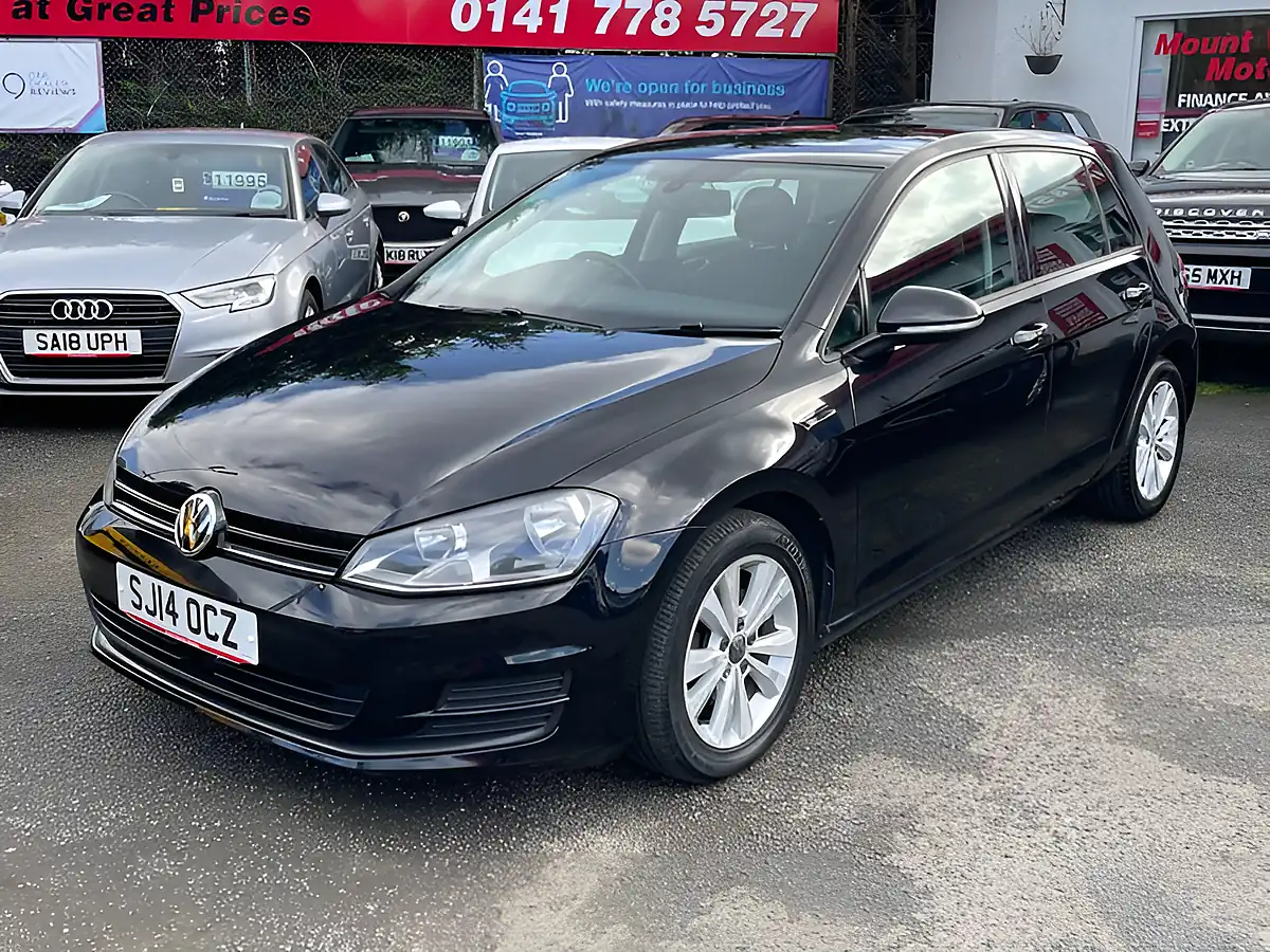 Used 2014 Volkswagen Golf Bluemotion Tech Se Black - Interior and Exterior details 4