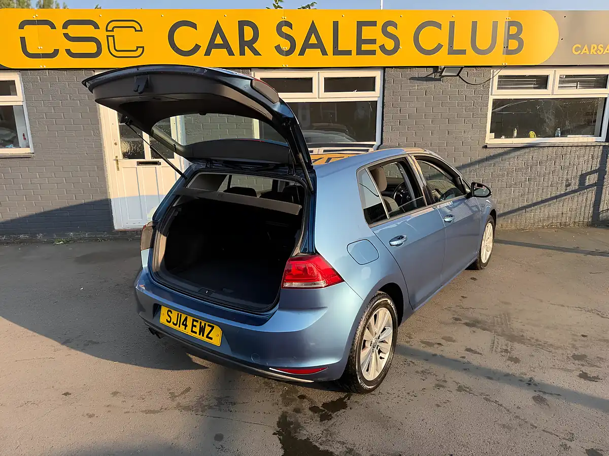 Used 2014 Volkswagen Golf Bluemotion Tech Se Blue - Interior and Exterior details 12