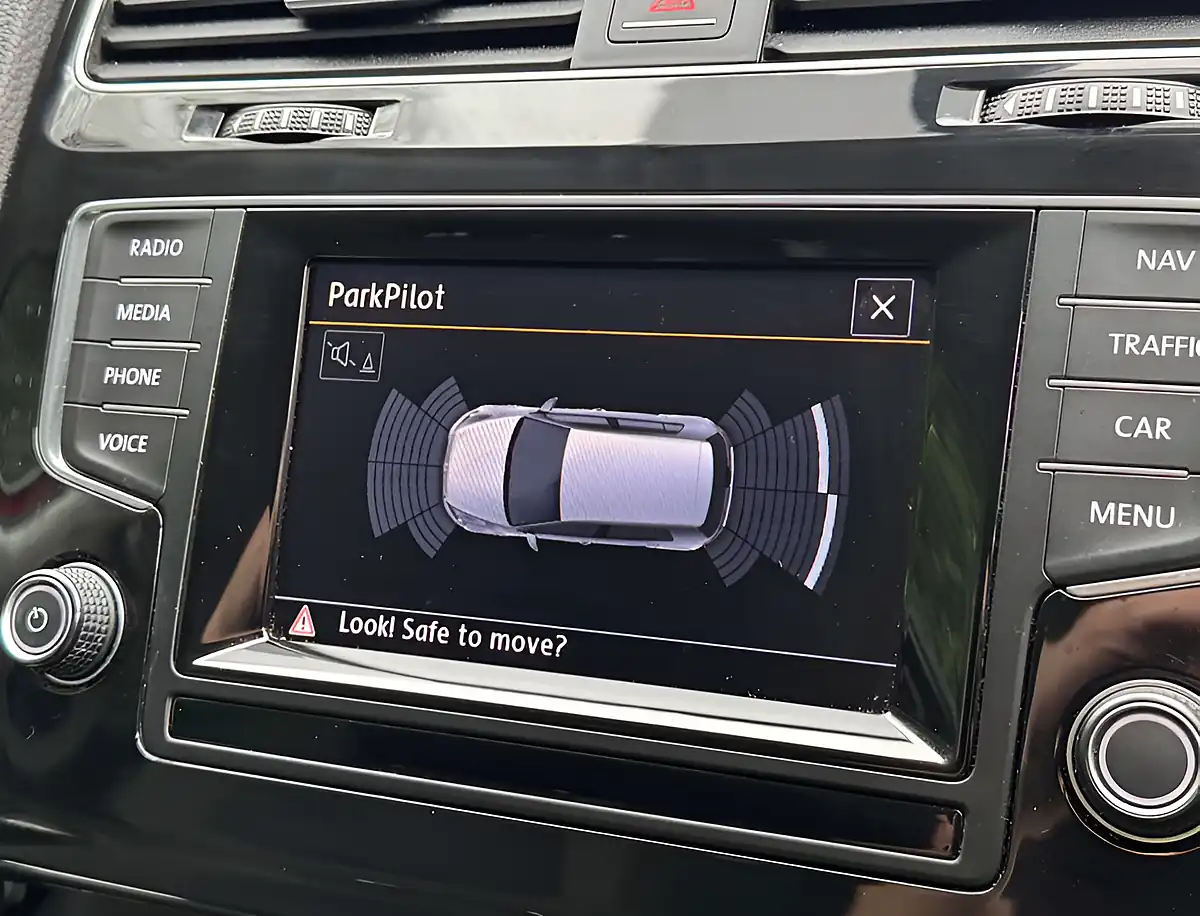 Used 2014 Volkswagen Golf GT Act Bluemotion Technology Red - Interior and Exterior details 15