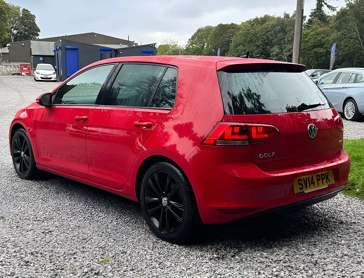 Used 2014 Volkswagen Golf GT Act Bluemotion Technology Red - Interior and Exterior details 5