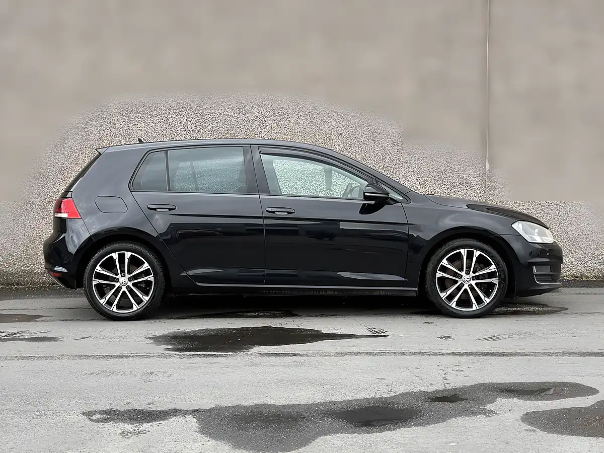 Used 2014 Volkswagen Golf GT Black - Interior and Exterior details 4