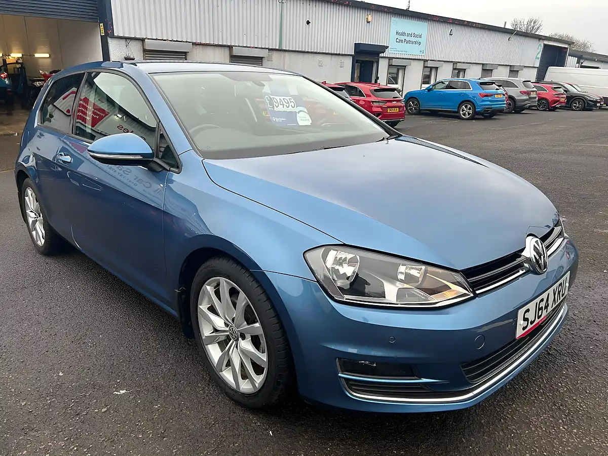 Used 2014 Volkswagen Golf GT Blue - Interior and Exterior details 3