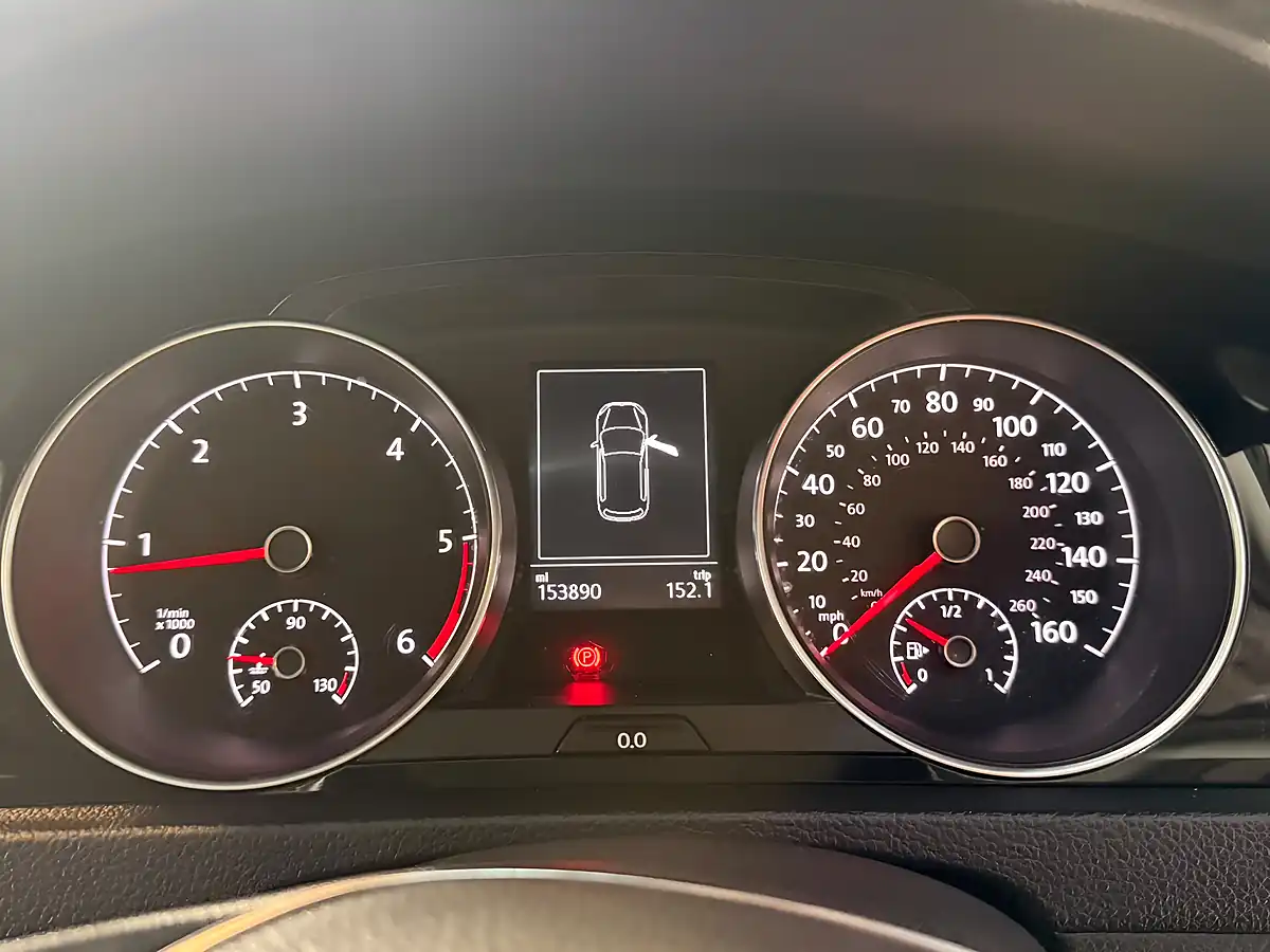 Used 2014 Volkswagen Golf GT Silver - Interior and Exterior details 19